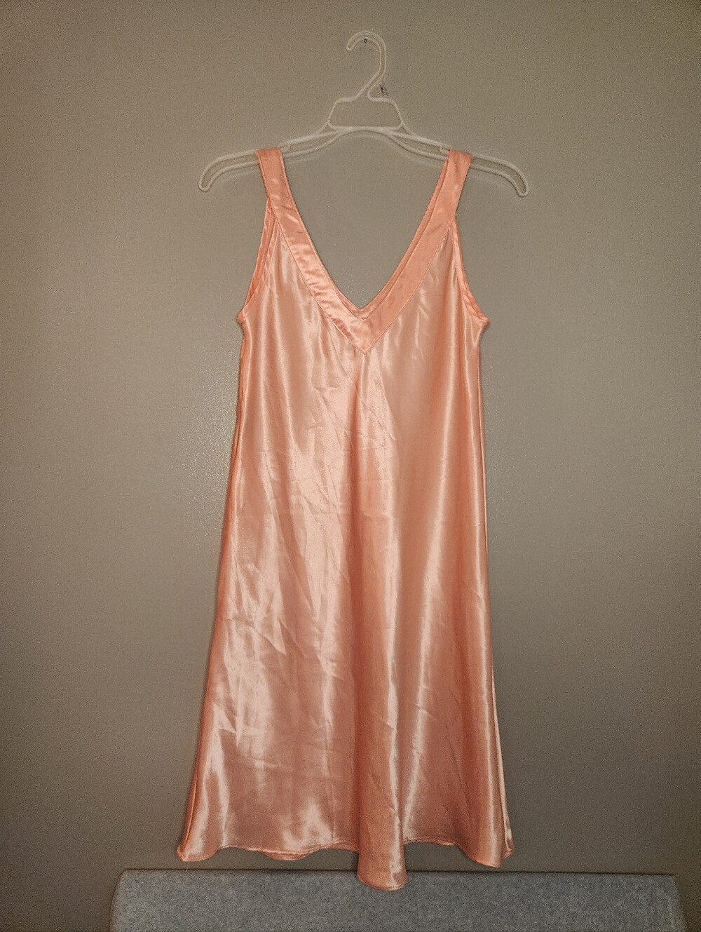 Vintage 70s/80s Stefanie Pink Satin V-Neck Slip Dress Size 4/6